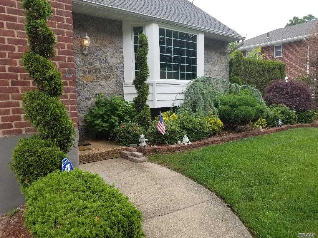 #1 photo, 75 Ashford Drive, Syosset , NY 11791