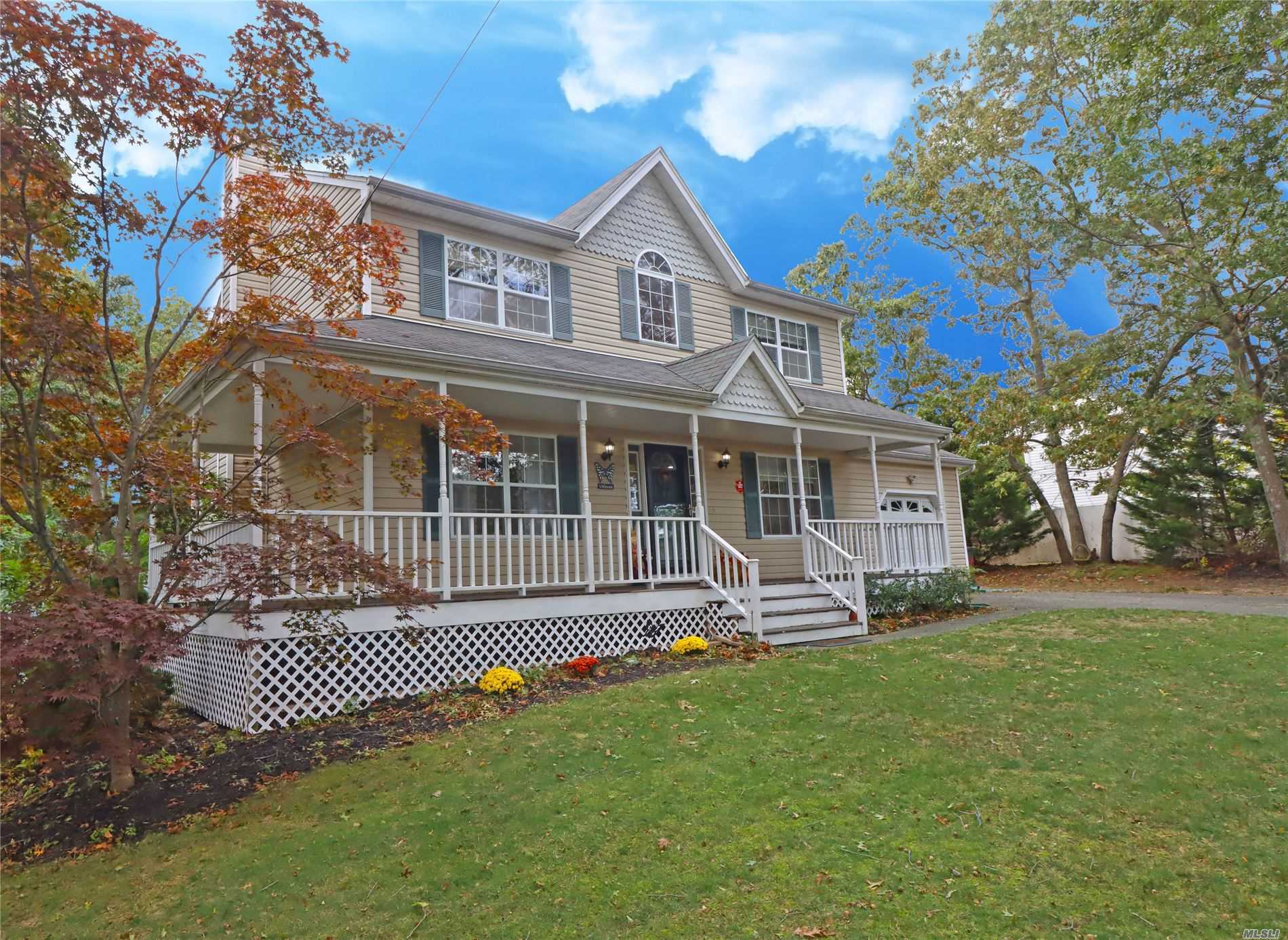 #1 photo, 30 S Howell Avenue, Centereach , NY 11720