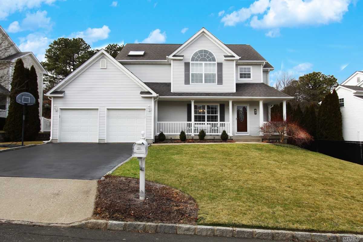#1 photo, 62 Beechwood Drive, Саффолк ‖ Manorville , NY 11949