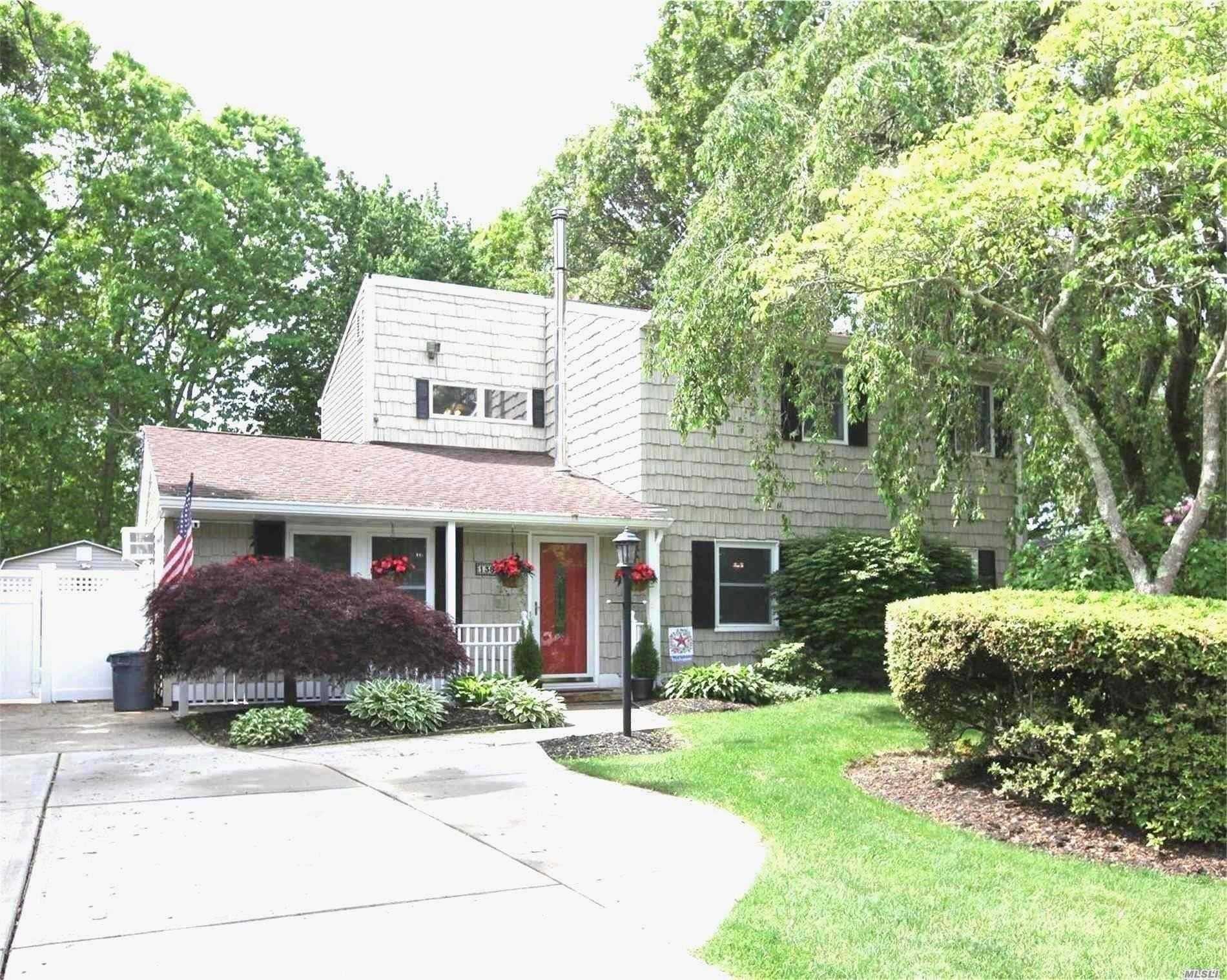 #1 photo, 138 Chanel Drive, Саффолк ‖ Shirley , NY 11967
