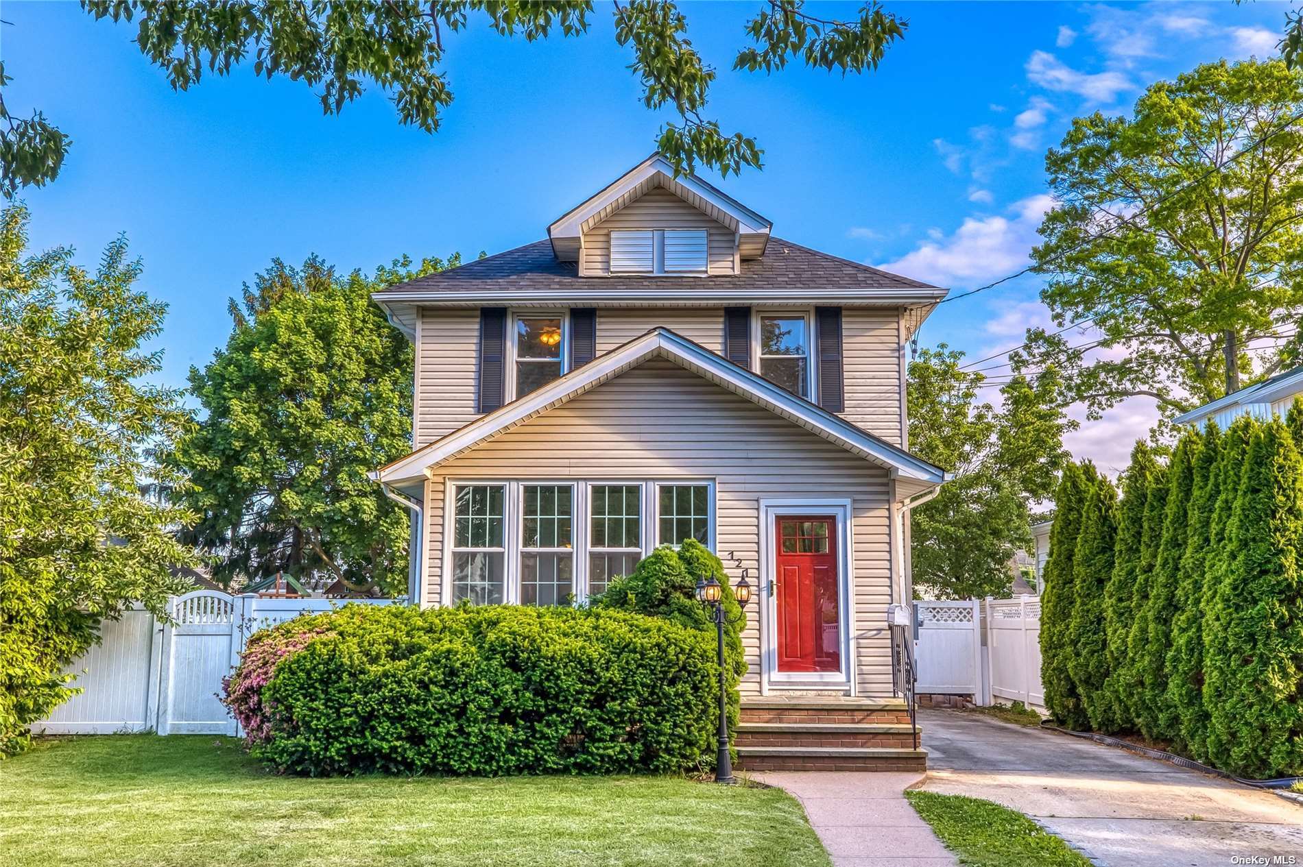 #1 photo, 121 Linden Street, Bellmore , NY 11710