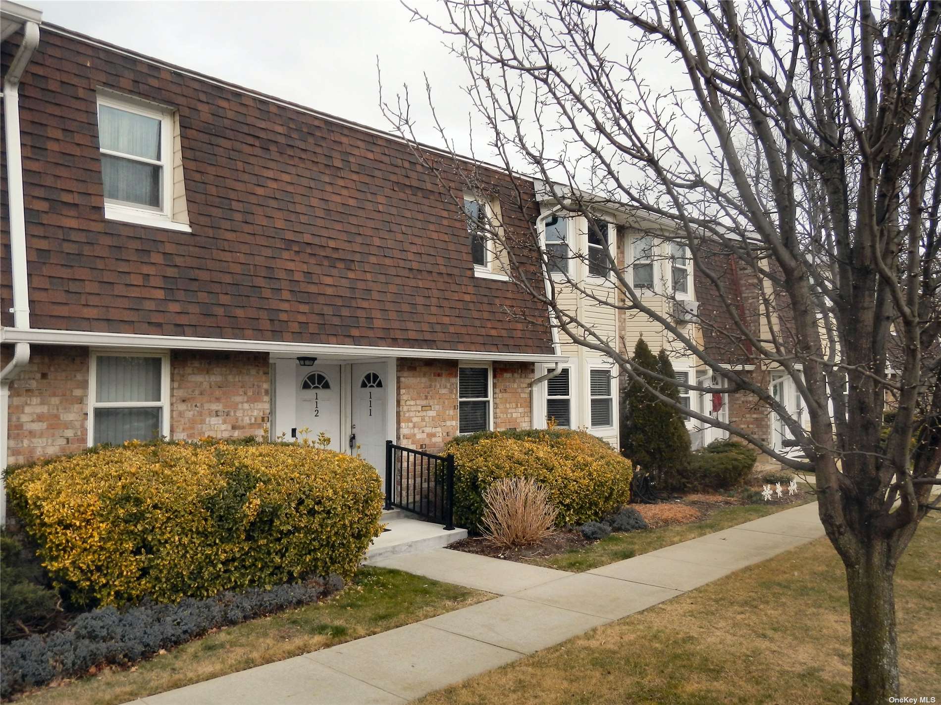#1 photo, 111 Millard Avenue, מחוז סאפוק West Babylon , NY 11704