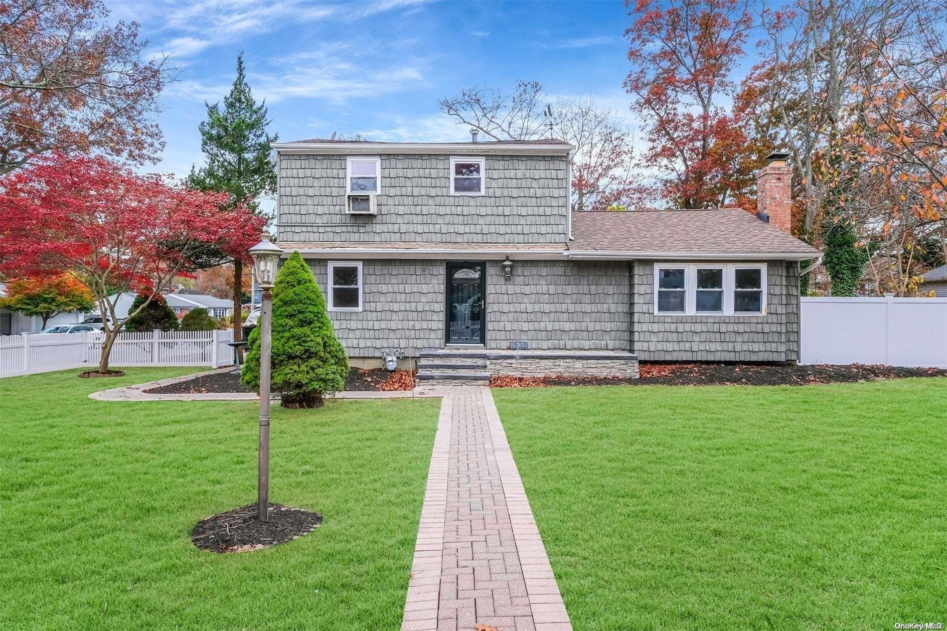 #1 photo, 1206 Stony Brook Road, מחוז סאפוק Lake Grove , NY 11755