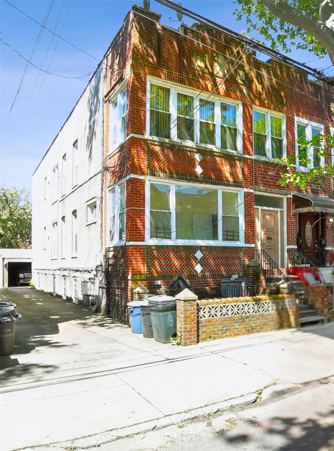 #1 photo, 432 Amboy Street, הברונקס Brooklyn , NY 11212