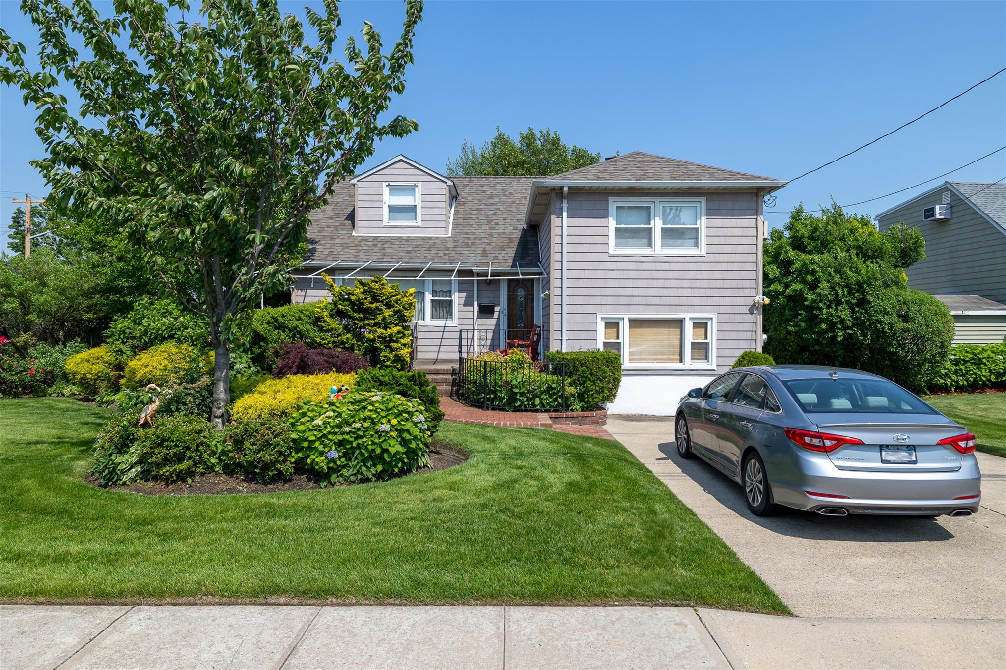#1 photo, 154 Madison Avenue, מחוז נסאו Island Park , NY 11558