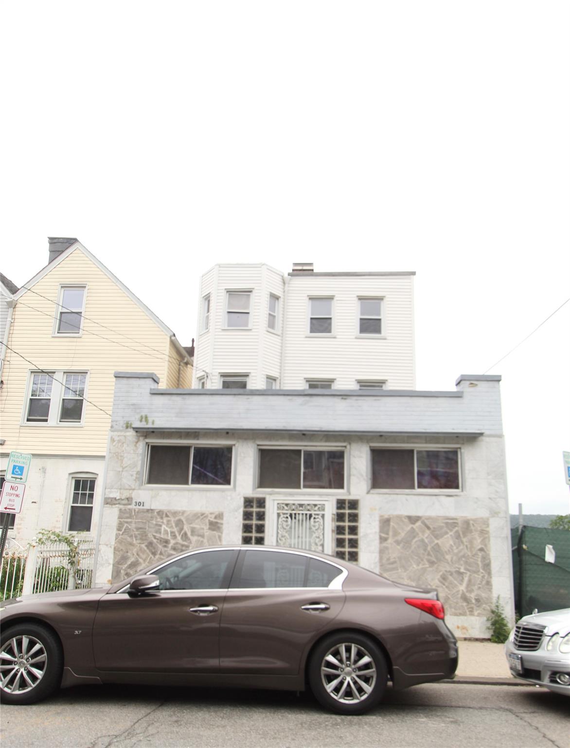 #1 photo, 301 Warburton Avenue, Yonkers , NY 10701