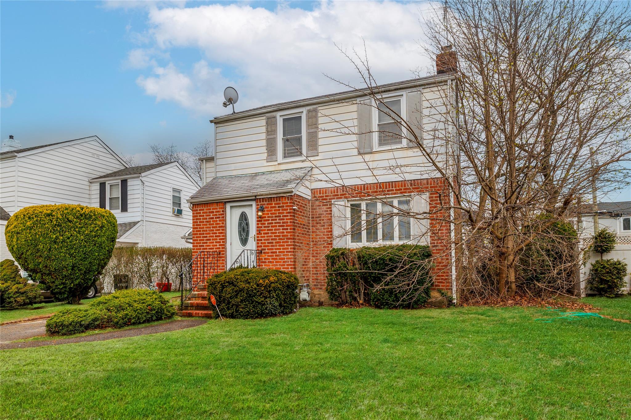 #1 photo, 66 Nassau Street, Elmont , NY 11003