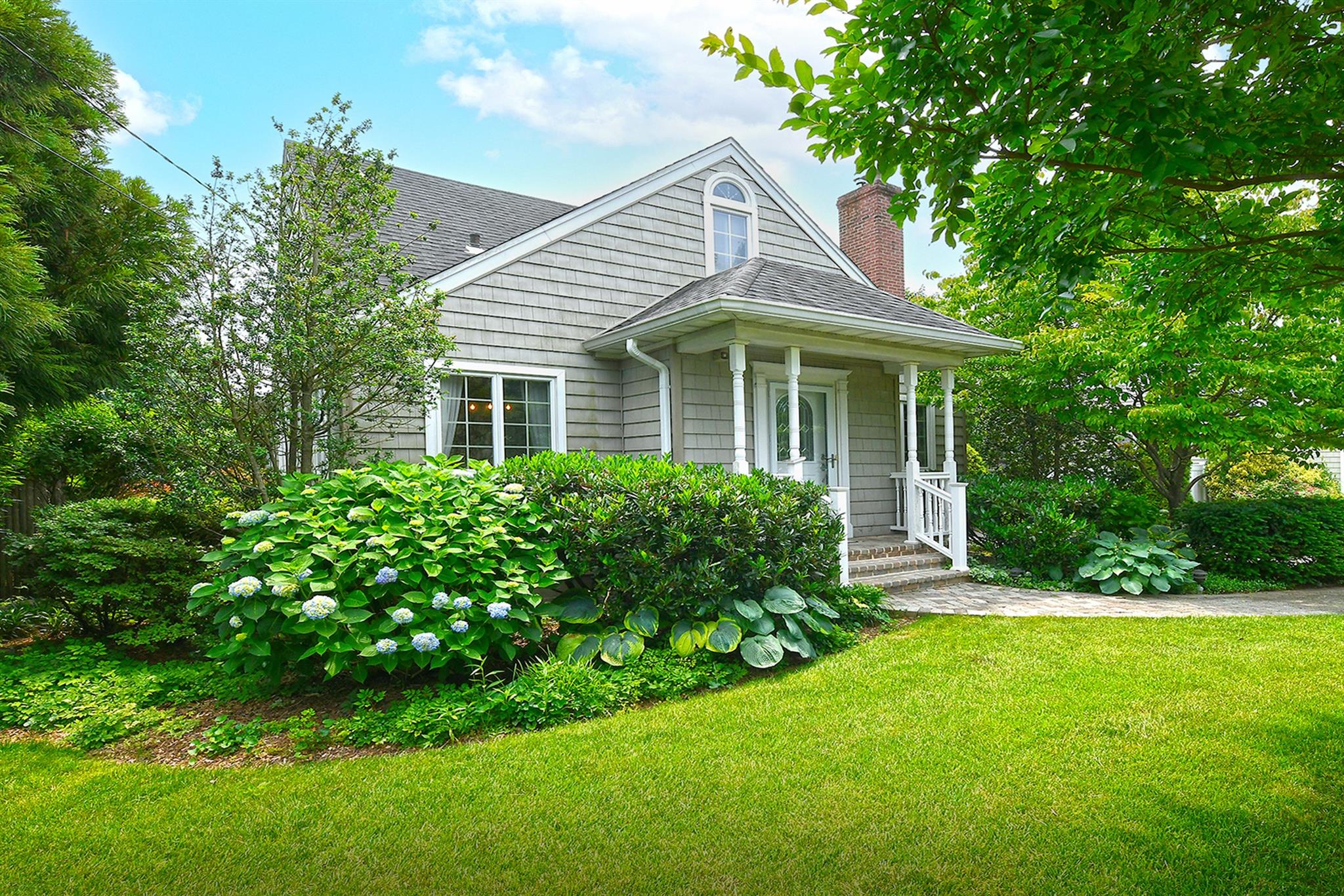 #1 photo, 17 Walker Avenue, Syosset , NY 11791