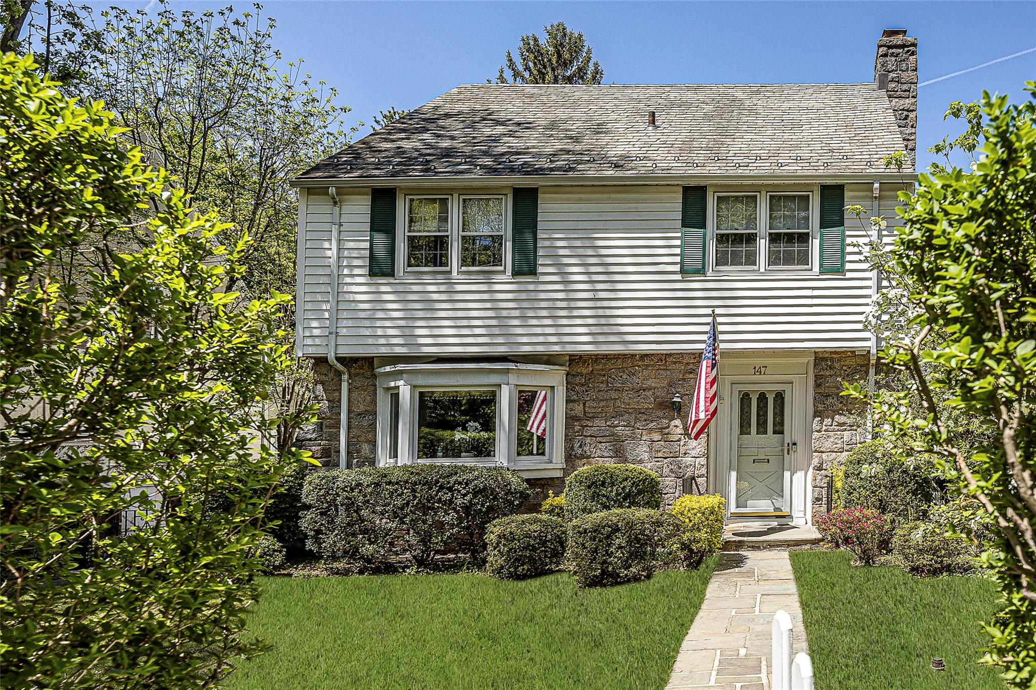 #1 photo, 147 Midland Avenue, Бронкс ‖ Bronxville , NY 10708