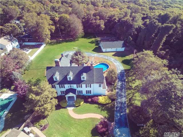 #1 photo, 15 Abbey Creek Court, מחוז סאפוק East Islip , NY 11730