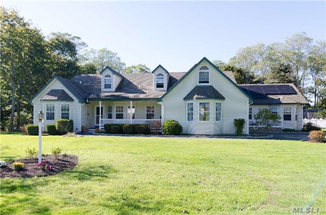 #1 photo, 8 Emerald Court, サフォーク郡 Moriches , NY 11955