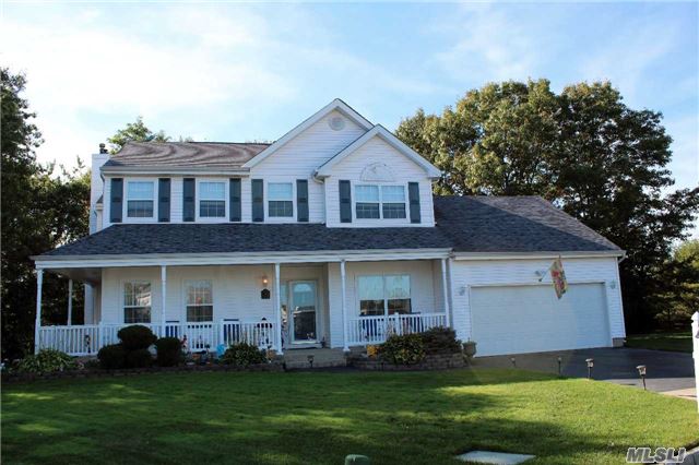 #1 photo, 23 Clover Meadow Court, מחוז סאפוק Holtsville , NY 11742