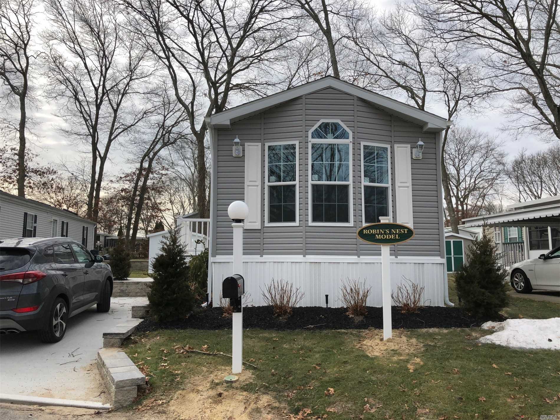 #1 photo, 1661-181 Old Country Road, Riverhead , NY 11901