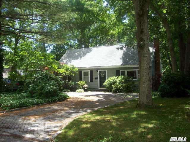 #1 photo, 22 Wildwood Lane, サフォーク郡 Smithtown , NY 11787