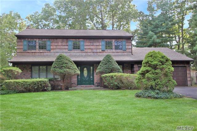 #1 photo, 3 Peppermill Court, Commack , NY 11725