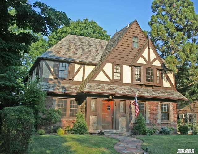 #1 photo, 63 Brixton Road, ناسو Garden City , NY 11530