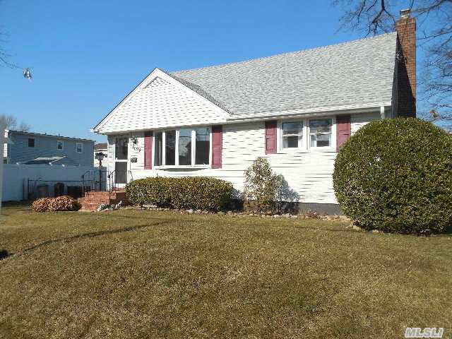 #1 photo, 1699 Frederick Avenue, Merrick , NY 11566