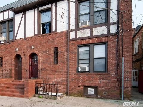 #1 photo, 133 Lincoln Avenue, ناسو Mineola , NY 11501