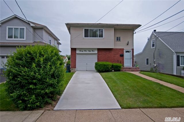 #1 photo, 2353 Riverside Avenue, Seaford , NY 11783