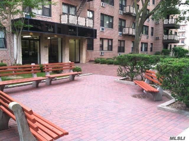 #1 photo, 3 Birchwood Court, Mineola , NY 11501