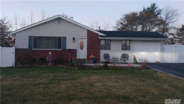 #1 photo, 20 Starlight Drive, サフォーク郡 Commack , NY 11725