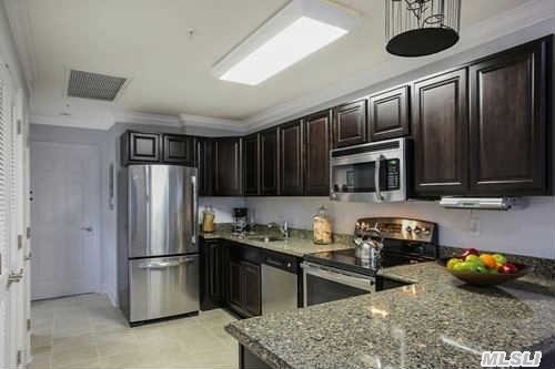 #1 photo, 1461 Dutch Broadway, ناسو Valley Stream , NY 11580