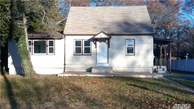 #1 photo, 105 N Coates Avenue, サフォーク郡 Holbrook , NY 11741