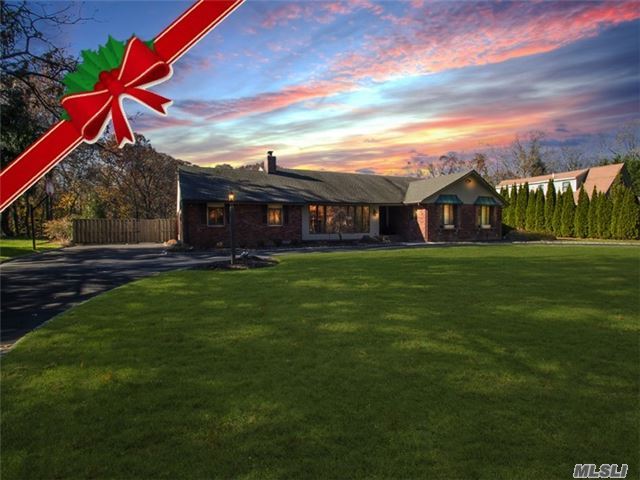 #1 photo, 55 Salem Ridge Drive, Huntington , NY 11743