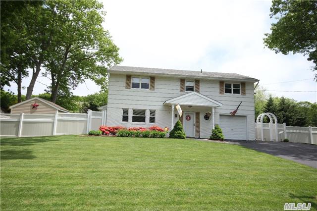 #1 photo, 109 Julbet Drive, מחוז סאפוק Sayville , NY 11782