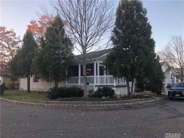 #1 photo, 1661-521 Old Country Road, Riverhead , NY 11901