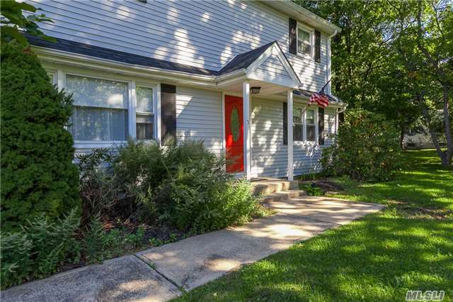 #1 photo, 5 Harrison Avenue, Setauket , NY 11733