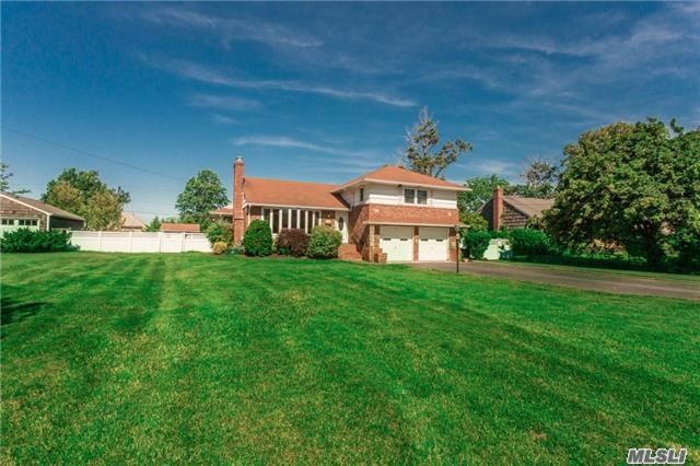 #1 photo, 68 Penataquit Avenue, Bay Shore , NY 11706