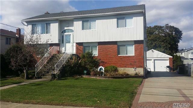 #1 photo, 2818 Elm Street, 長島 Oceanside , NY 11572