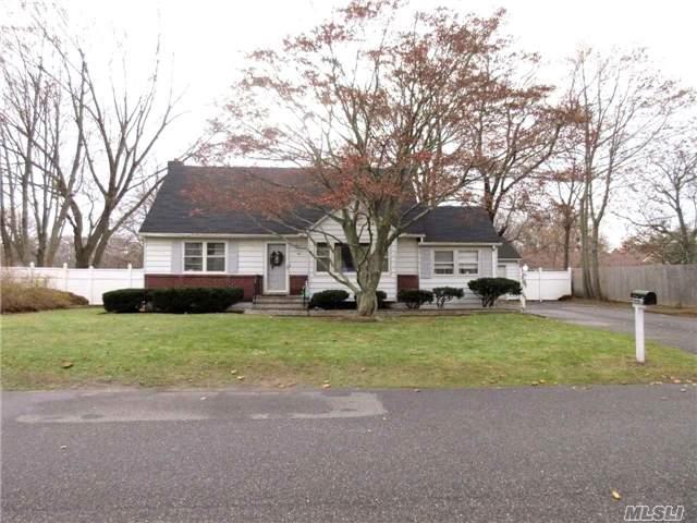 #1 photo, 6 Woodland Avenue, Саффолк ‖ Brookhaven , NY 11719