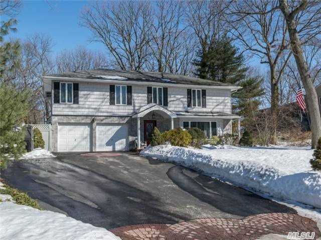 #1 photo, 24 Caravan Drive, سوفولك East Northport , NY 11731