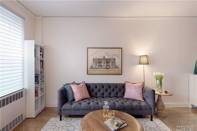 #1 photo, 71-36 110th Street, Forest Hills , NY 11375