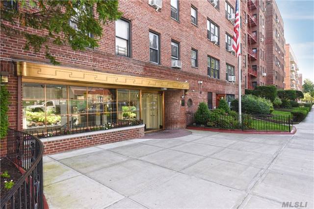 #1 photo, 143-50 Hoover Avenue, Briarwood , NY 11435