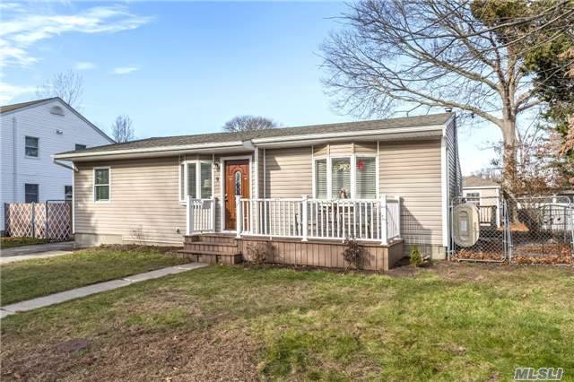 #1 photo, 9 2nd Street, サフォーク郡 Lake Ronkonkoma , NY 11779