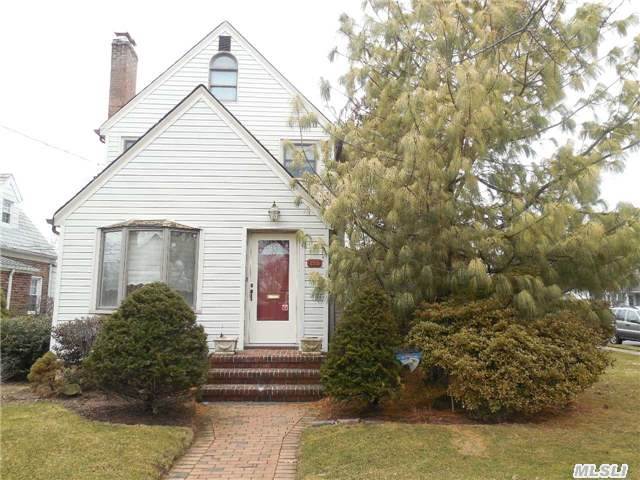 #1 photo, 255 Rider Avenue, ナッソー郡 Malverne , NY 11565