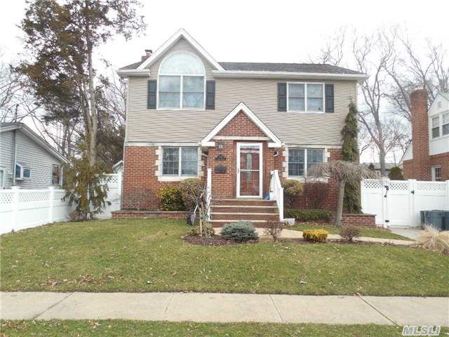 #1 photo, 2165 Potter Avenue, North Merrick , NY 11566