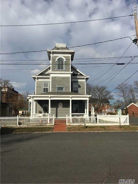 #1 photo, 18 1st Street, Riverhead , NY 11901