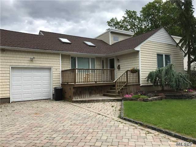 #1 photo, 162 Lafayette Street, Copiague , NY 11726