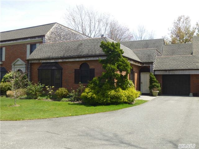 #1 photo, 22 Admirals Dr, Bay Shore , NY 11706