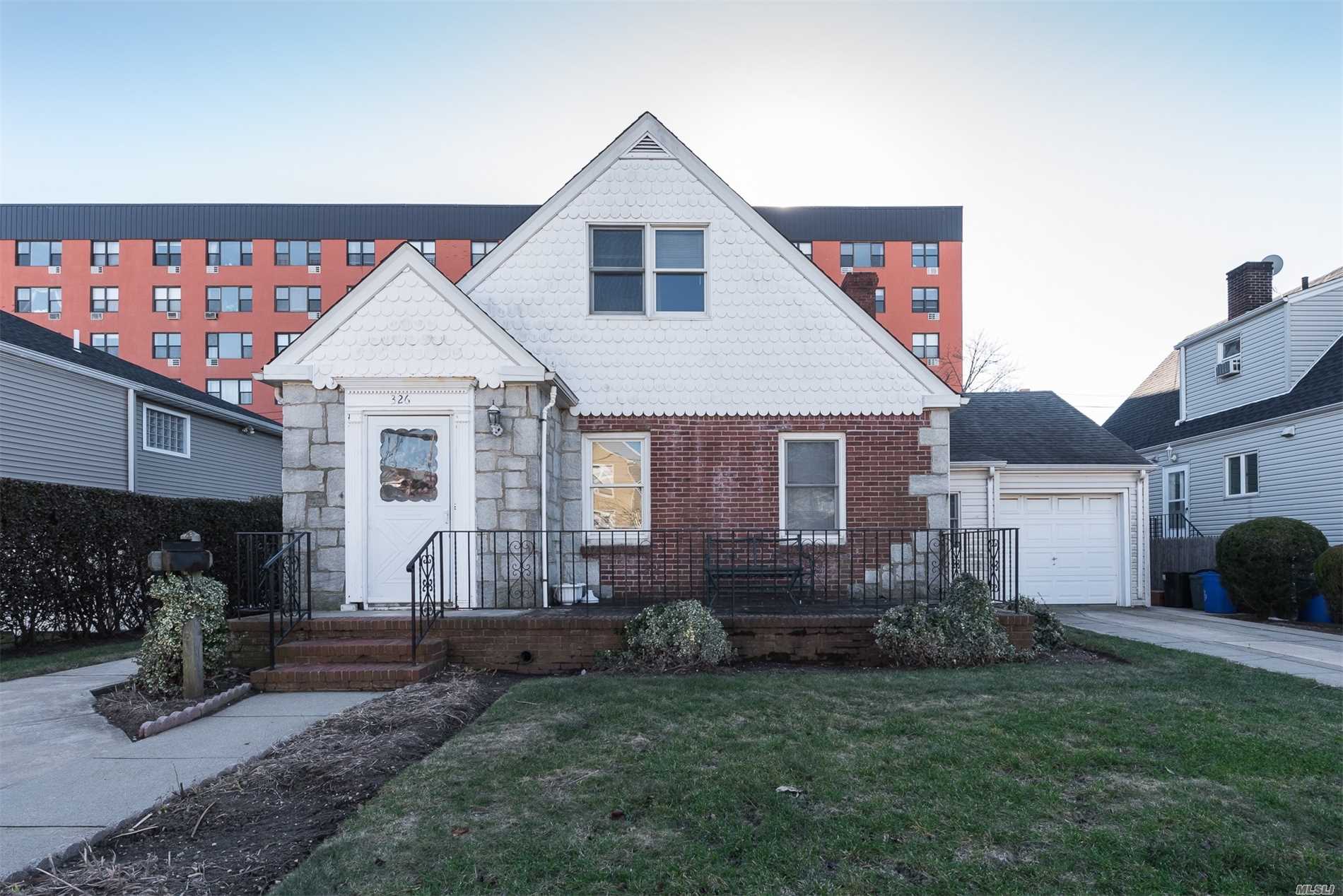 #1 photo, 326 E Penn Street, Long Beach , NY 11561