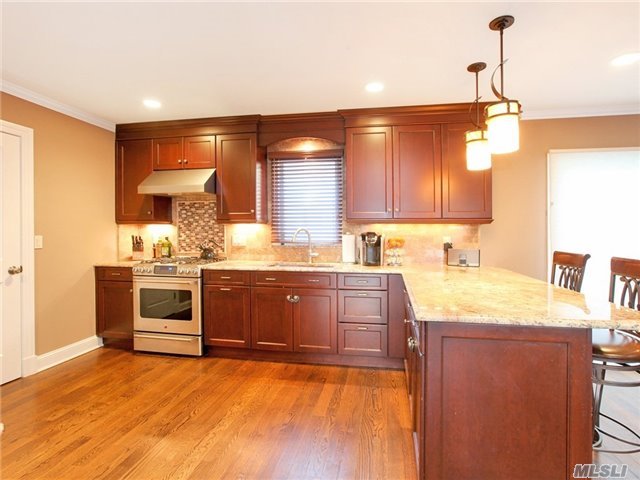 #1 photo, 27 Curley Street, 长岛 长滩 Long Beach , NY 11561