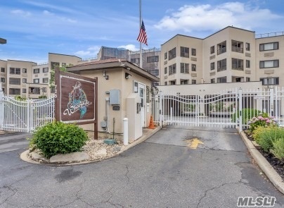 #1 photo, 725 Miller Avenue, מחוז נסאו Freeport , NY 11520