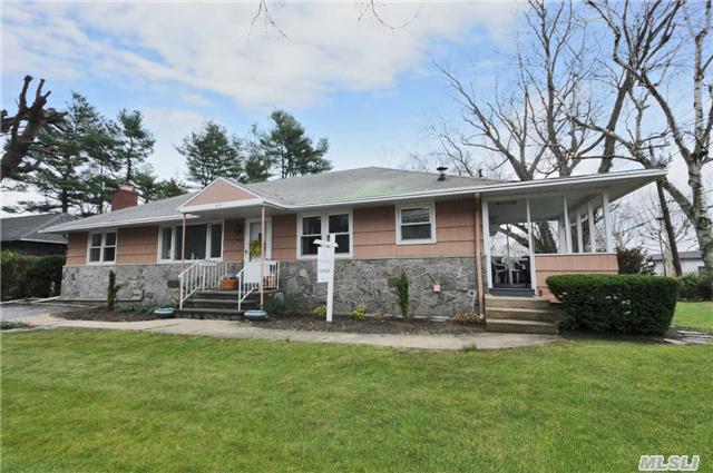 #1 photo, 413 Littleworth Ln, 長島 长岛 Sea Cliff , NY 11579