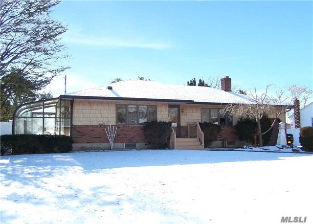 #1 photo, 14 Cedarhurst Street, Islip Terrace , NY 11752