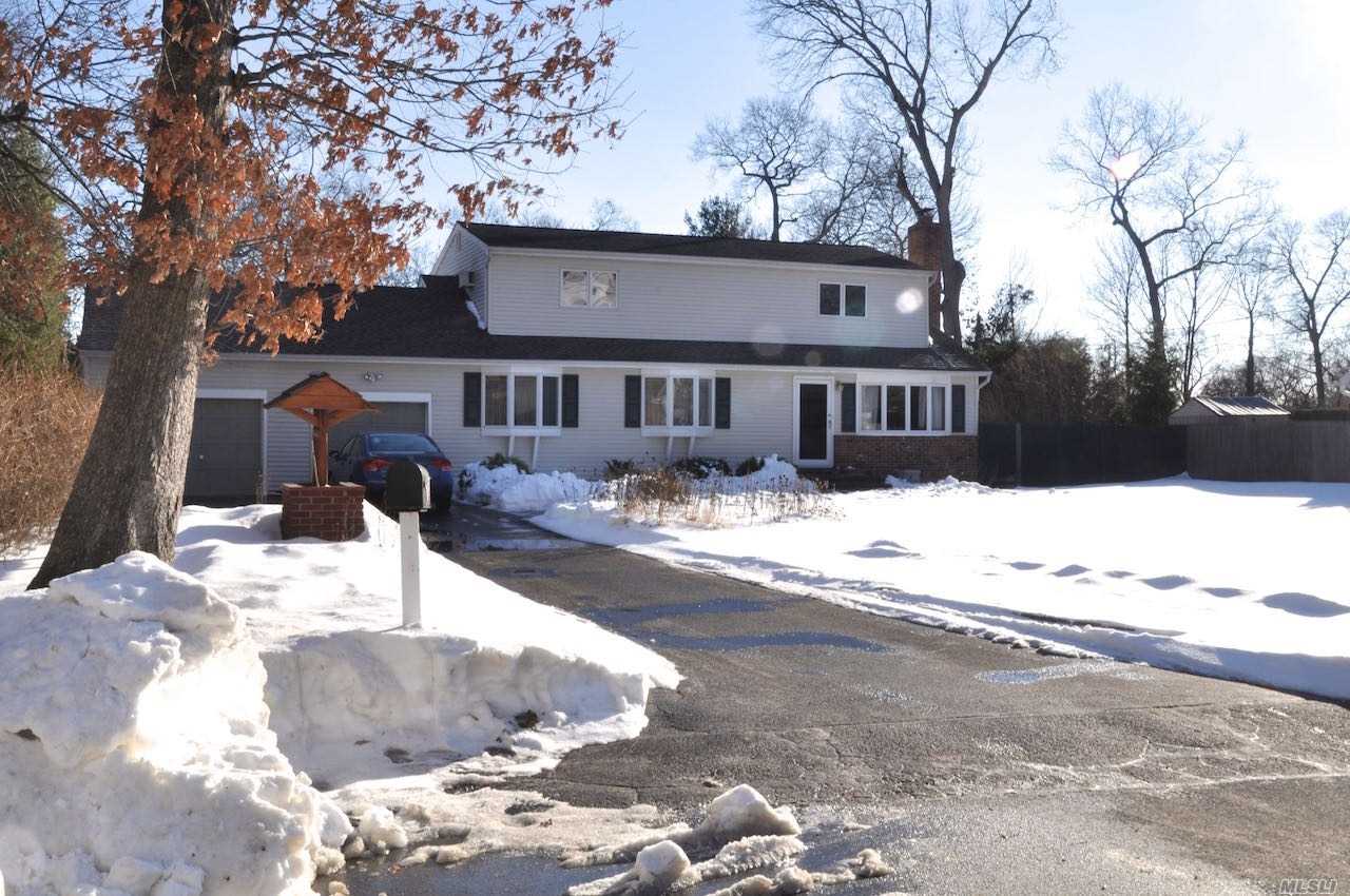 #1 photo, 92 Colonial Street, East Northport , NY 11731