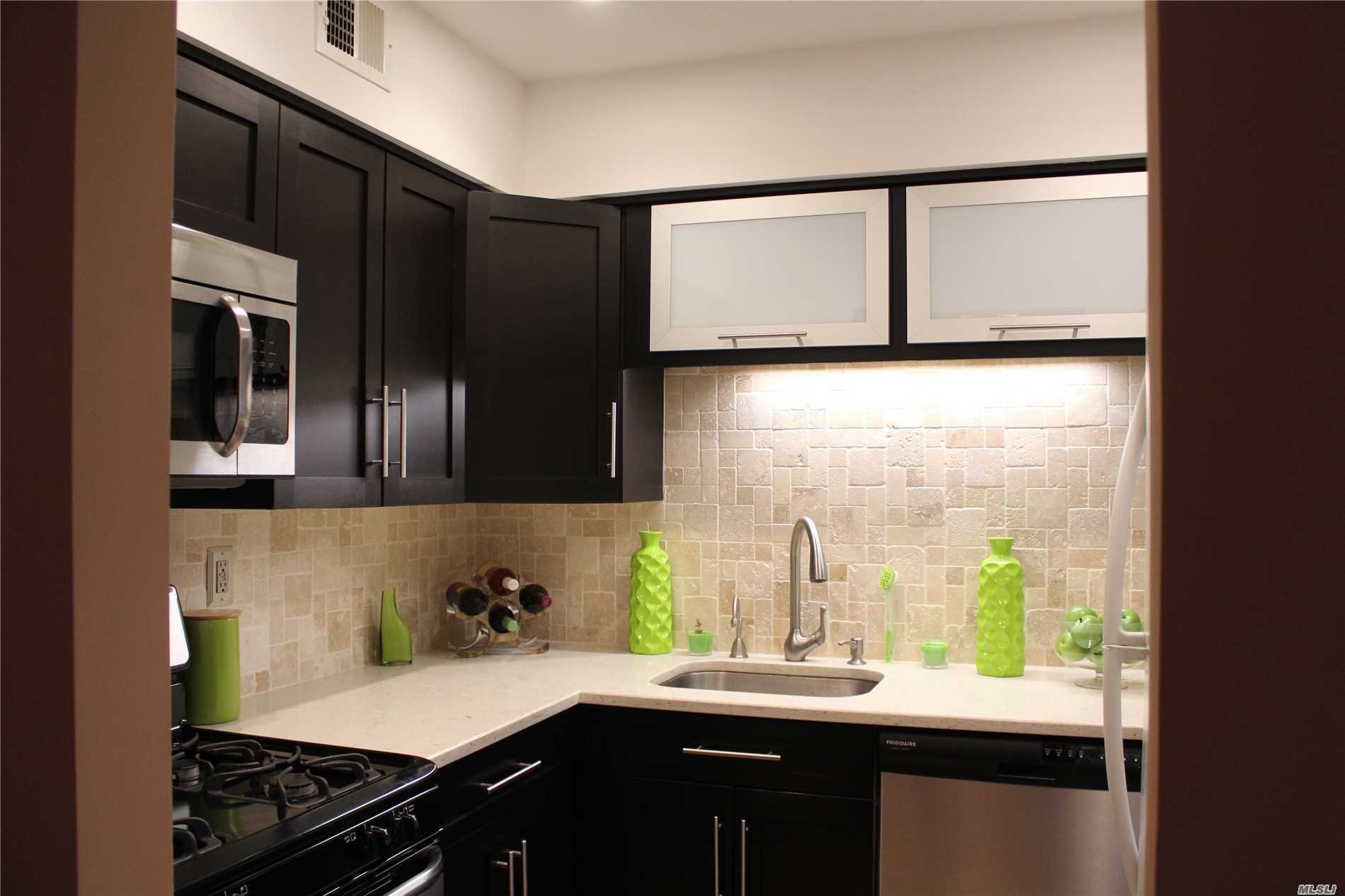 #1 photo, 21 Bailey Court, Middle Island , NY 11953